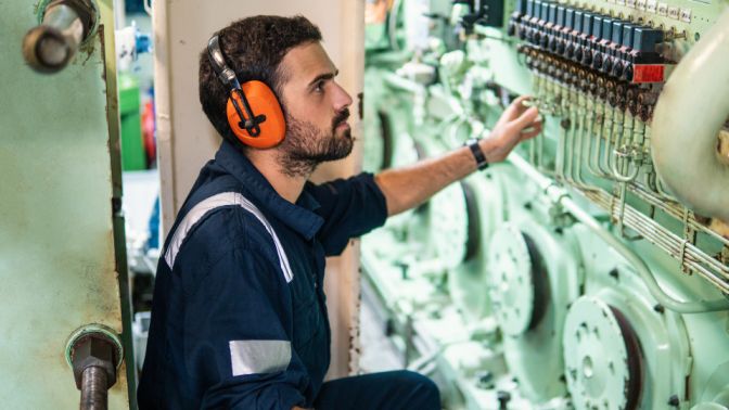 4 ways to reduce ship fuel consumption